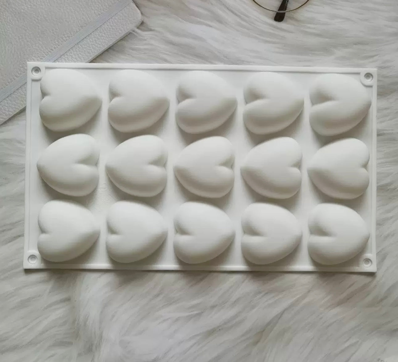 Pillow hearts pastry mould/ chocolate mould / cake pop mould / cake popsicles mould.