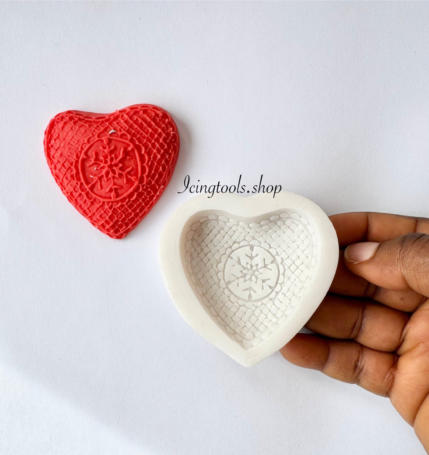 2D lace heart silicone mould